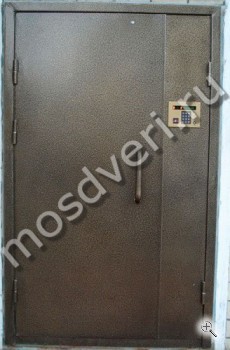 Неравнопольная подъездная дверь с домофоном - купить от производителя Мосдвери Неравнопольная подъездная дверь с домофоном